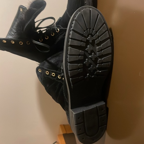 POKEMAOKE Velvet and Leather W/ Rabbit Fur Pearl Embellishing Boots Size 38/ 7.5 - Picture 5 of 11